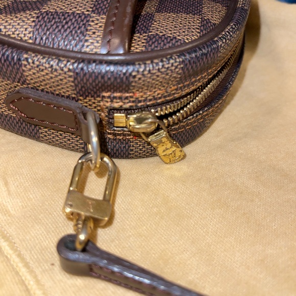 🤎 Louis Vuitton Ipanema Pochette🤎 - Picture 4 of 10